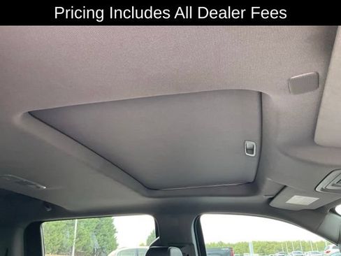 Used 2024 GMC Sierra 1500 SLT w/ SLT Convenience Package AWD/4WD image 15