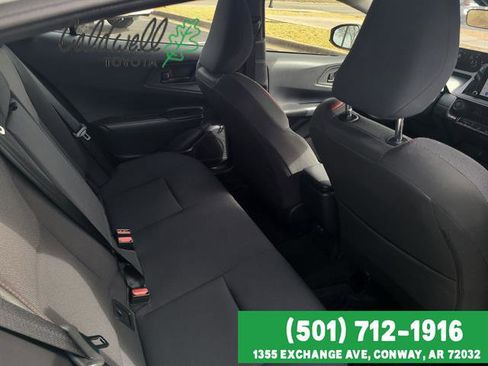 Used 2024 Toyota Prius Prime SE image 25