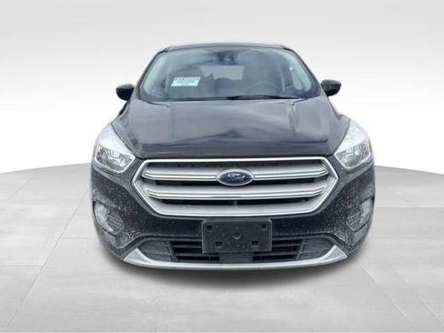 Used 2019 Ford Escape SE image 2