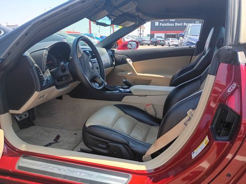 Used 2008 Chevrolet Corvette Convertible w/ Preferred Equipment Group RWD image 13