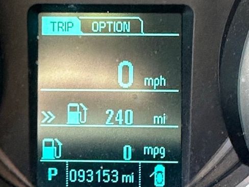 Used 2015 Chevrolet Cruze LT FWD image 2