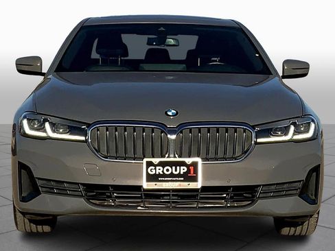 Used 2022 BMW 530i xDrive image 3