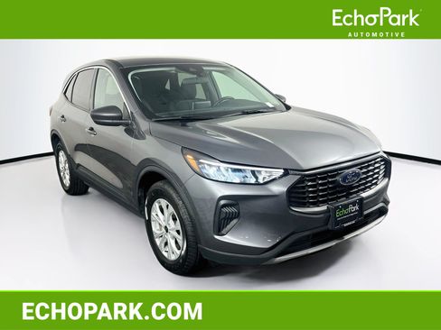 Used 2024 Ford Escape Active AWD/4WD image 1