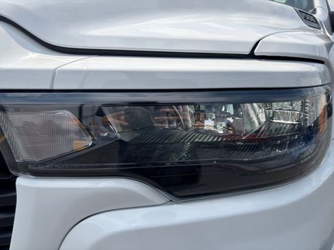 New 2026 RAM 1500 Express AWD/4WD image 9