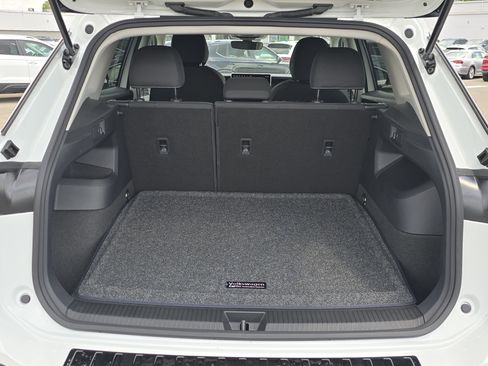 New 2025 Volkswagen Tiguan S image 11