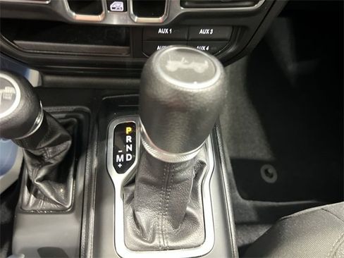 Used 2023 Jeep Wrangler Unlimited image 14
