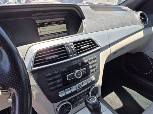 Used 2013 Mercedes-Benz C 250 Sedan image 11