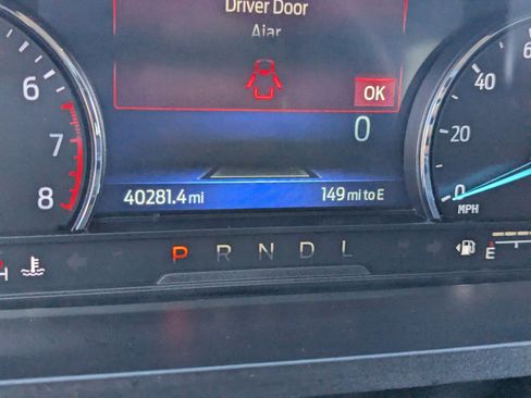 Used 2022 Ford Explorer XLT w/ Equipment Group 202A image 29