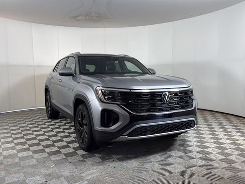 New 2026 Volkswagen Atlas Cross Sport SE AWD/4WD image 1