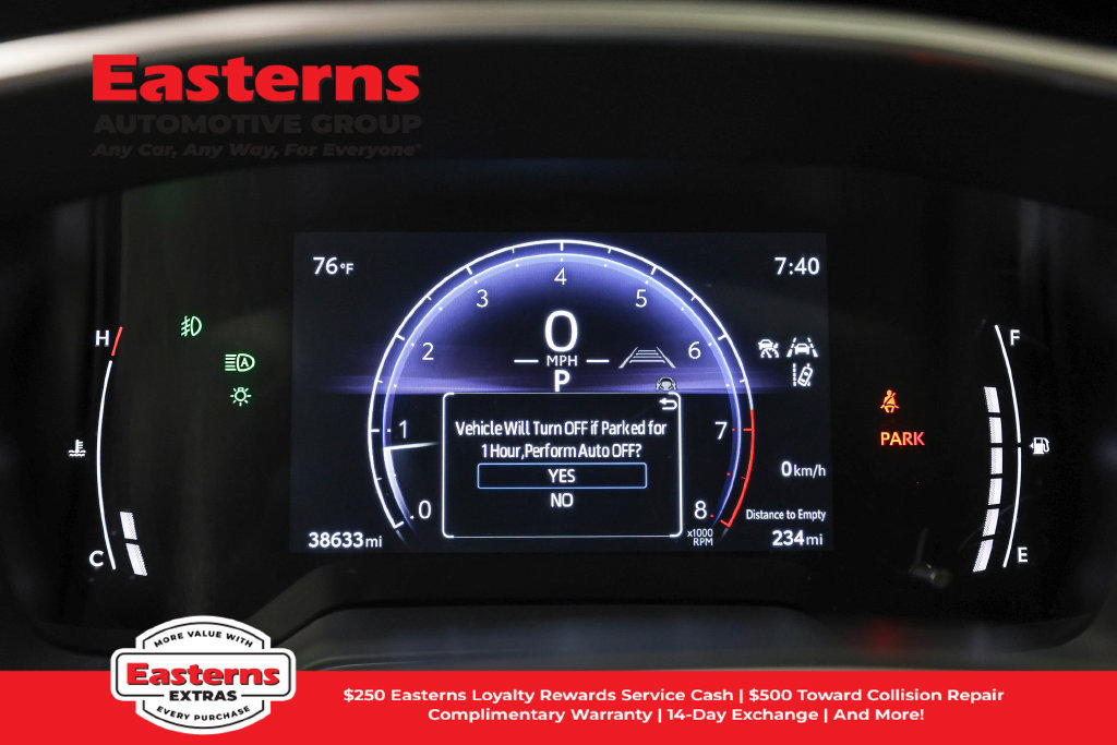 Used 2023 Toyota Corolla Cross XLE w/ Convenience Package AWD/4WD image 19
