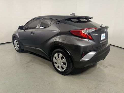 Used 2021 Toyota C-HR LE image 5