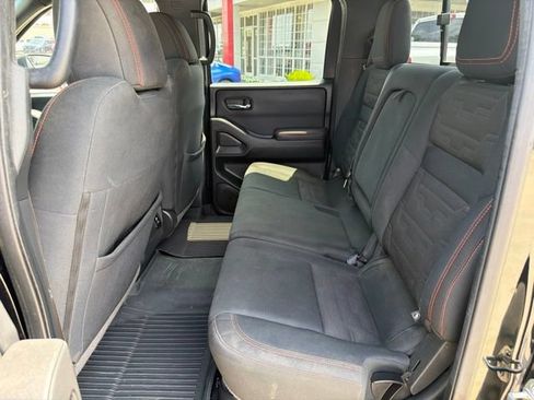 Used 2022 Nissan Frontier PRO-4X AWD/4WD image 11