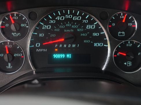 Used 2019 Chevrolet Express 2500 w/ Communications Package RWD image 26