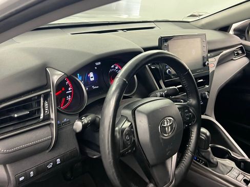 Used 2023 Toyota Camry XSE image 6