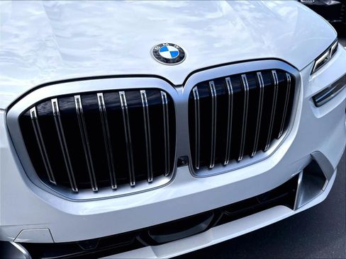 Used 2023 BMW X7 xDrive40i w/ Executive Package AWD/4WD image 37