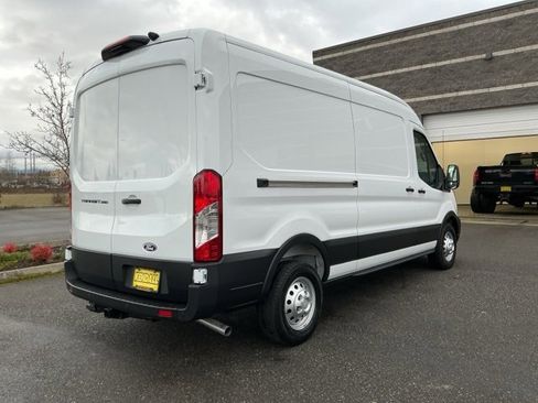 New 2026 Ford Transit 250 148 Medium Roof image 4