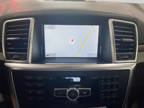 Used 2015 Mercedes-Benz GL 450 4MATIC image 17