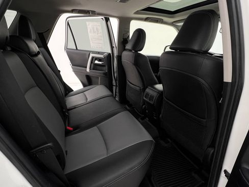 Used 2018 Toyota 4Runner SR5 Premium AWD/4WD image 14