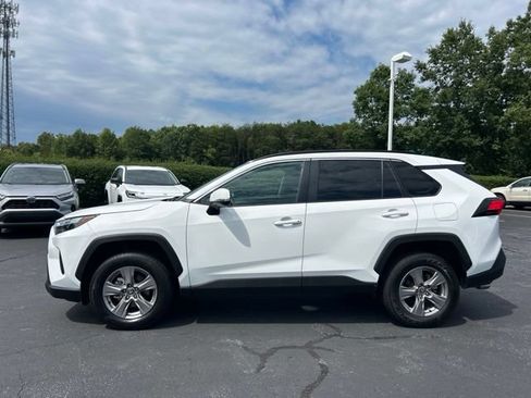 Used 2025 Toyota RAV4 XLE FWD image 12