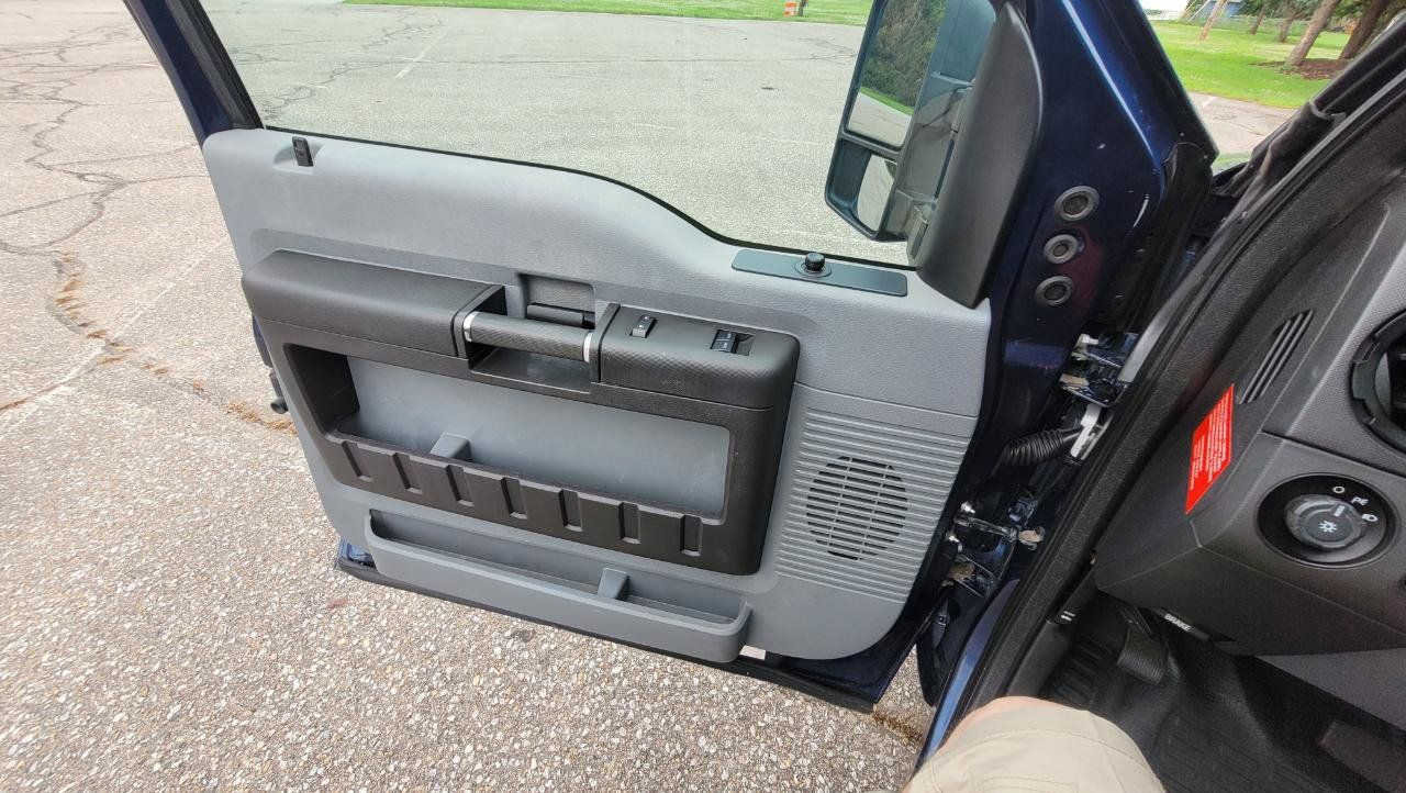 Used 2015 Ford F350 XL RWD image 14