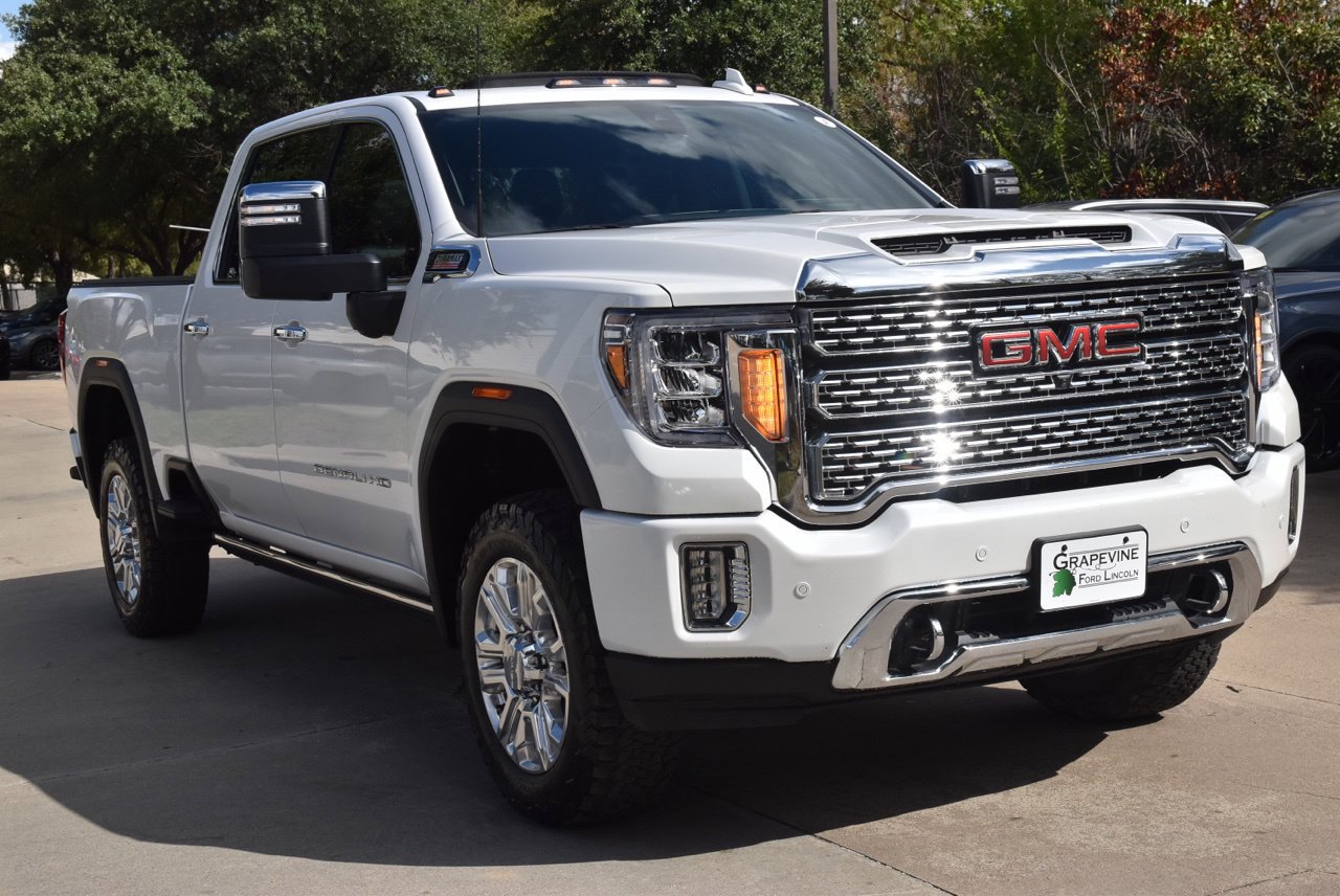 Used 2022 GMC Sierra 3500 Denali w/ Denali Ultimate Package AWD/4WD image 4