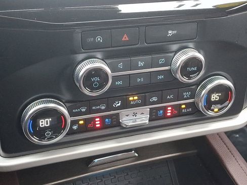 Used 2024 Ford Expedition Max Limited image 18