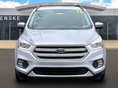 Used 2018 Ford Escape SEL image 3