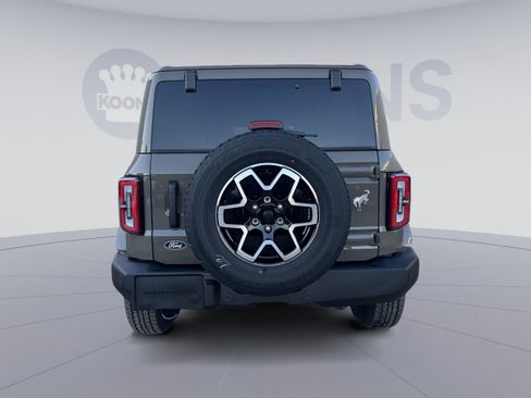 New 2026 Ford Bronco Outer Banks image 5