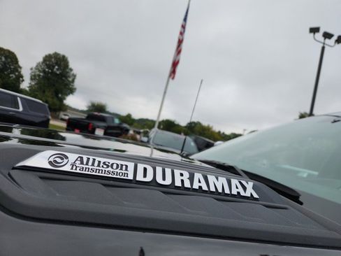 Used 2022 Chevrolet Silverado 2500 High Country w/ LPO, Hitch Package image 11