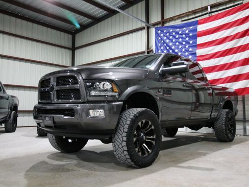 Used 2016 RAM 2500 Laramie w/ Sport Appearance Group AWD/4WD image 3