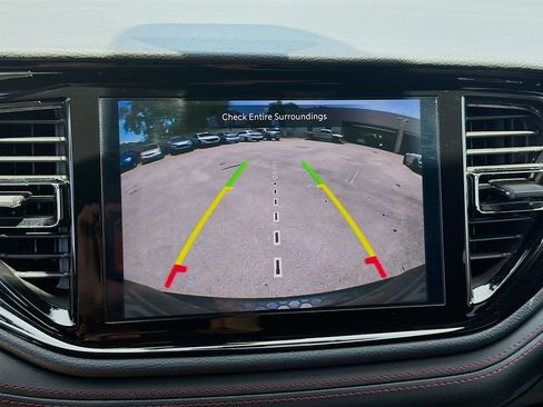 Used 2025 Dodge Durango GT AWD/4WD image 12