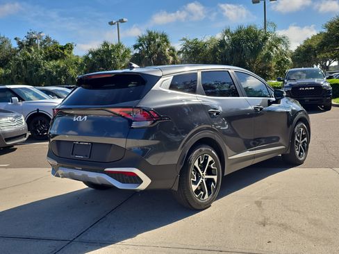 Used 2024 Kia Sportage EX FWD image 8