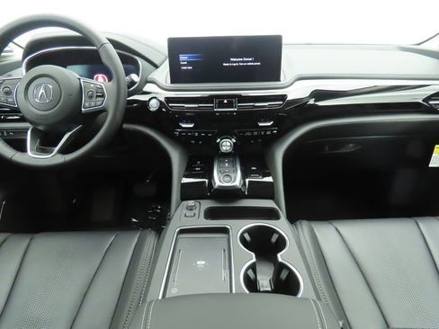 Used 2026 Acura MDX w/ Technology Package image 15