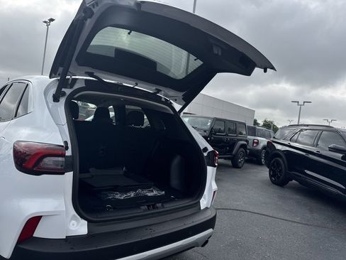 Certified 2023 Ford Escape Active w/ Tech Pack #2 image 18