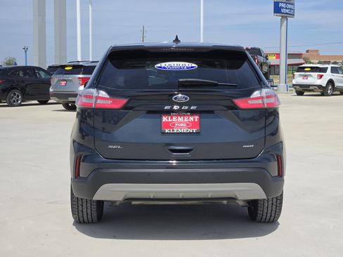 Certified 2022 Ford Edge SEL w/ Convenience Package image 6