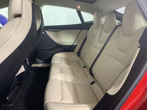 Used 2019 Tesla Model S 100D image 33