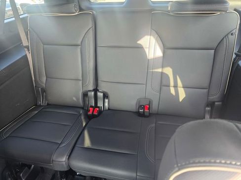 Used 2026 GMC Yukon XL Elevation image 11