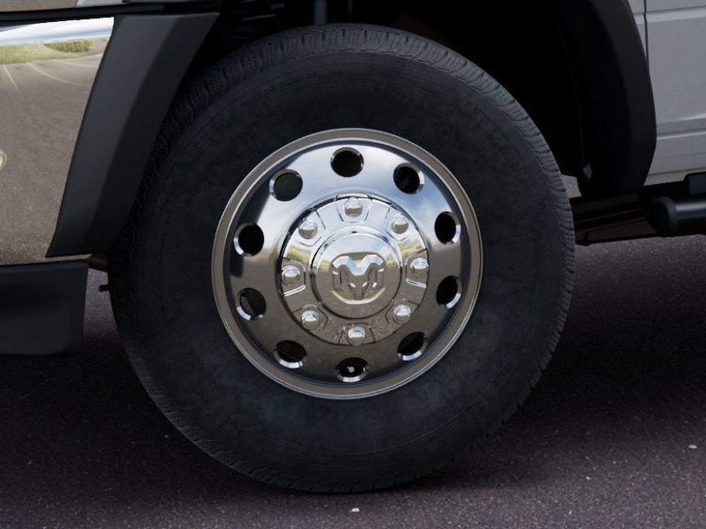 New 2026 RAM 3500 Big Horn AWD/4WD image 8