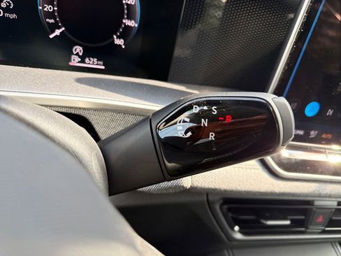 New 2026 Volkswagen Tiguan S FWD image 23