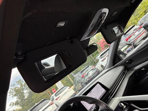 Used 2025 Hyundai Elantra Limited w/ Cargo Package FWD image 46