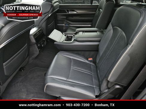 Used 2024 Jeep Grand Wagoneer L Series II w/ Quick Order Packagew 28T AWD/4WD image 28