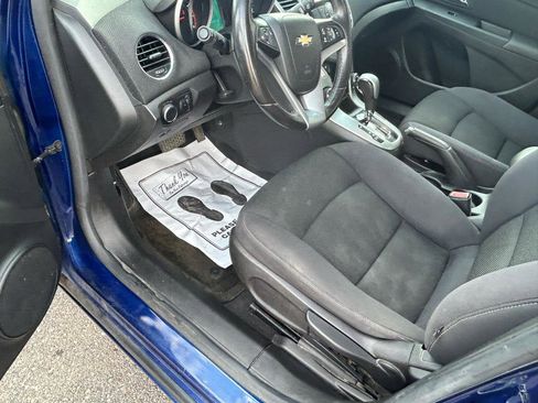 Used 2013 Chevrolet Cruze LT FWD image 10