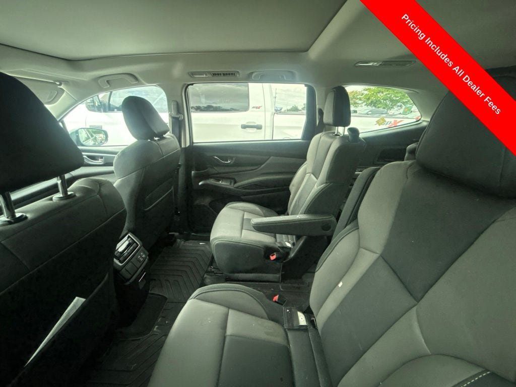 Used 2025 Subaru Ascent Onyx Edition w/ Popular Package #2 AWD/4WD image 10