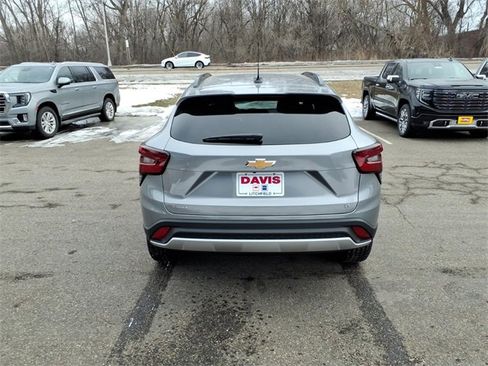 New 2026 Chevrolet Trax LT w/ LT Convenience Package image 4