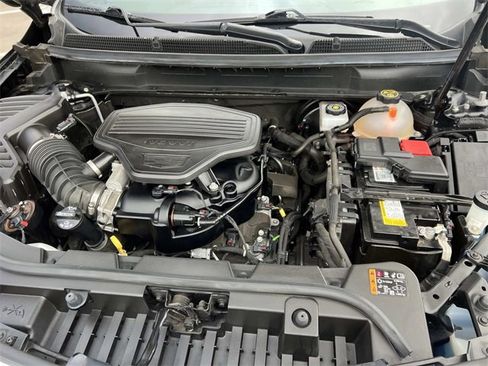 Certified 2022 Cadillac XT5 Premium Luxury image 9