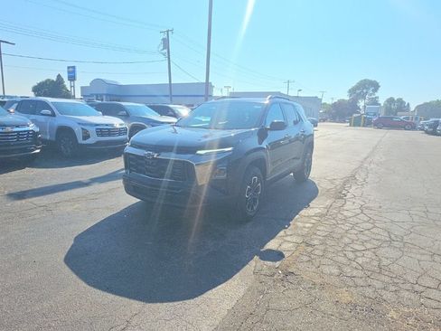 New 2026 Chevrolet Equinox ACTIV w/ Convenience Package III FWD image 3