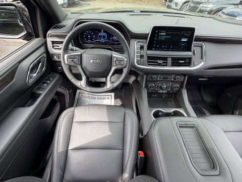 Certified 2023 Chevrolet Tahoe Z71 w/ Luxury Package AWD/4WD image 17