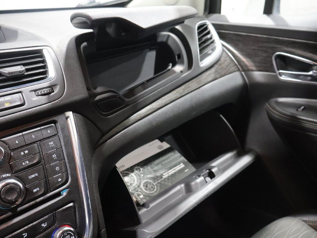 Used 2016 Buick Encore Sport Touring AWD/4WD image 30
