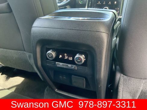 Certified 2025 GMC Acadia Elevation AWD/4WD image 29