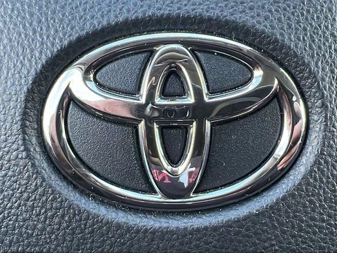 Used 2024 Toyota RAV4 AWD Hybrid image 31